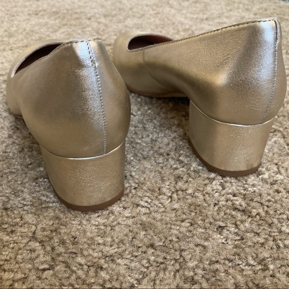 NWOT Madewell Ella Pump in Metallic, size 6 - Picture 7 of 9